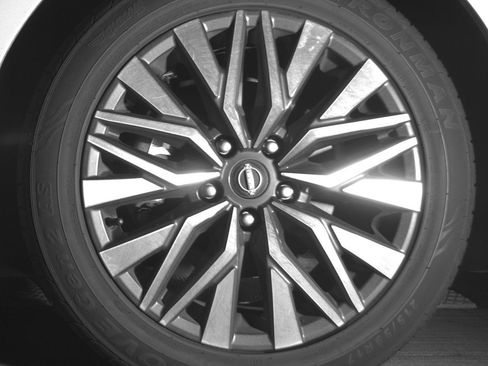 Used 2025 Nissan Altima 2.5 SV image 12