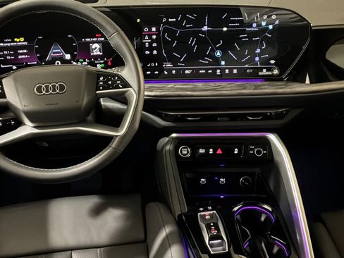 Used 2025 Audi Q5 Premium Plus w/ Premium Plus image 21