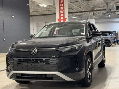 New 2026 Volkswagen Tiguan SE AWD/4WD image 21
