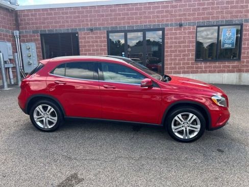 Used 2017 Mercedes-Benz GLA 250 4MATIC image 6