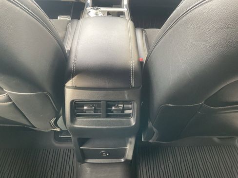 Used 2022 Ford Edge ST image 19