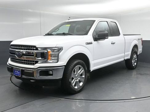 Certified 2018 Ford F150 XLT w/ Equipment Group 302A Luxury image 3