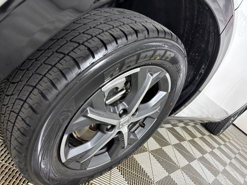 Used 2025 Honda HR-V EX-L image 31