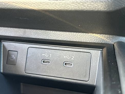 Certified 2025 Nissan Kicks SV AWD/4WD image 22