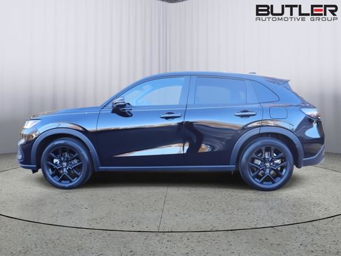 Used 2025 Honda HR-V Sport image 2