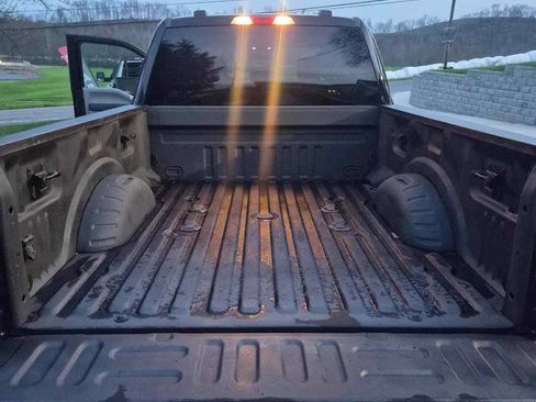 Used 2020 Ford F250 XLT w/ XLT Premium Package image 16