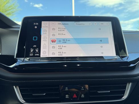 New 2026 Volkswagen Atlas Cross Sport SEL R-Line image 19