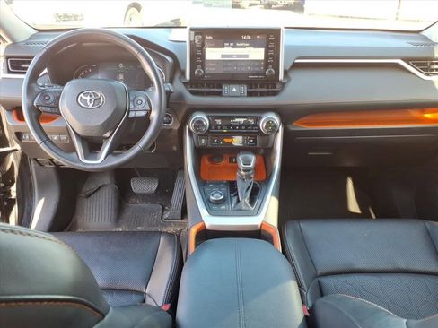 Used 2019 Toyota RAV4 Adventure image 7