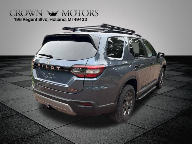 New 2026 Honda Pilot TrailSport image 9