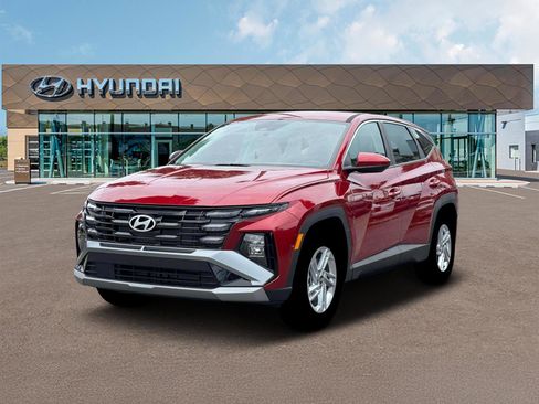 New 2026 Hyundai Tucson SE image 1