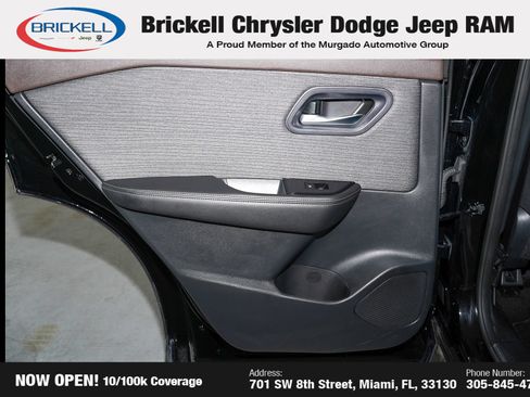 Used 2023 Nissan Rogue SV FWD image 11