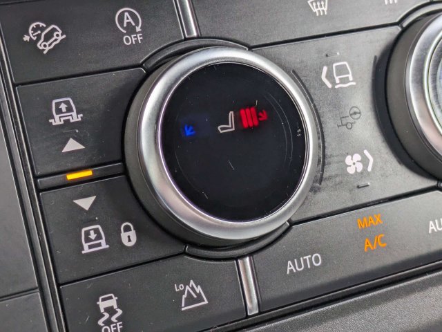 Used 2026 Land Rover Defender 110 X-Dynamic SE AWD/4WD image 22