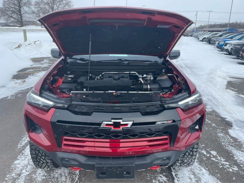 Used 2024 Chevrolet Colorado ZR2 w/ ZR2 Convenience Package III image 30
