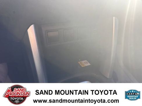 Used 2023 Toyota Corolla Cross LE image 21