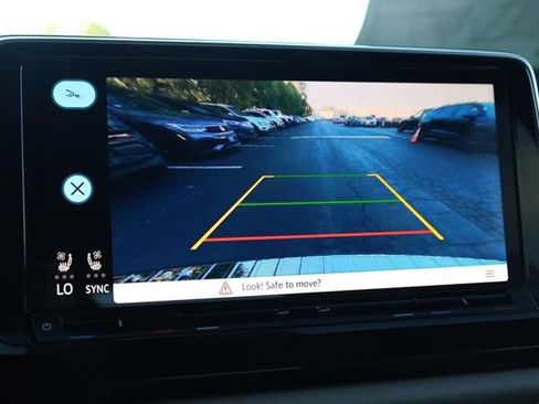 New 2026 Volkswagen Atlas SE image 14