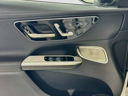 Certified 2024 Mercedes-Benz GLC 300 image 19