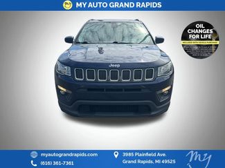 Used 2018 Jeep Compass Latitude w/ Cold Weather Group video 2