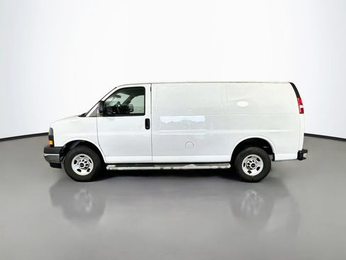 Used 2019 GMC Savana 2500 w/ Driver Convenience Package RWD image 3