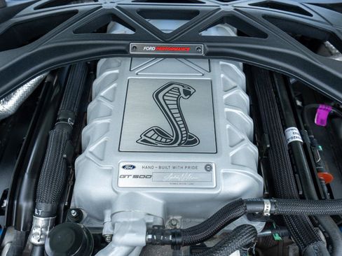 Used 2022 Ford Mustang Shelby GT500 w/ Technology Package RWD image 45