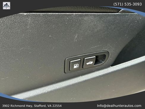 Used 2012 Hyundai Genesis 2.0T RWD image 23