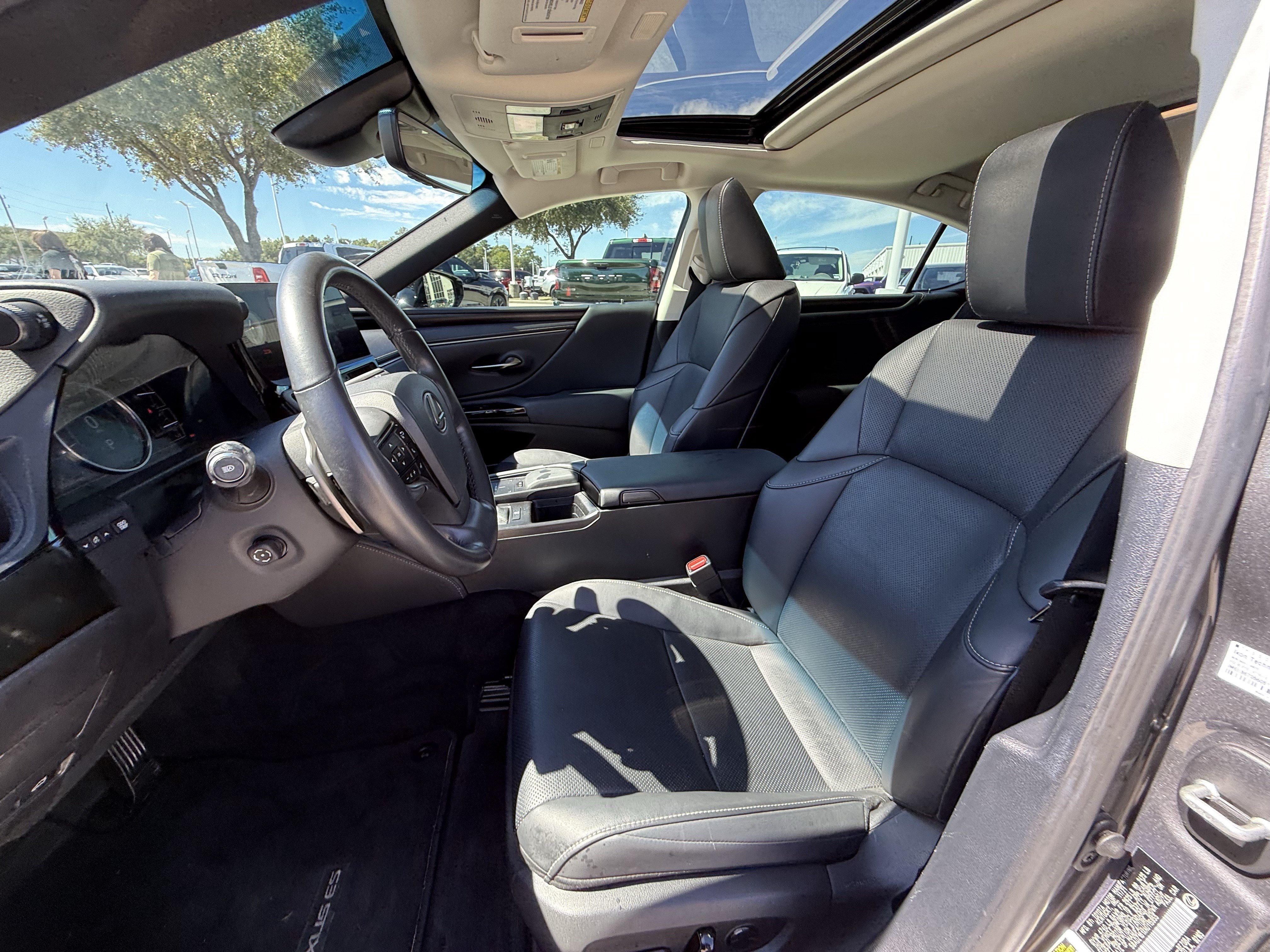 Used 2022 Lexus ES 350 w/ Premium Package FWD image 29