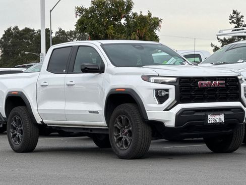 Used 2024 GMC Canyon Elevation w/ Trailering Package image 2