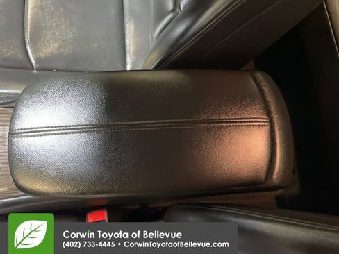 Used 2024 Chevrolet Malibu LT image 25