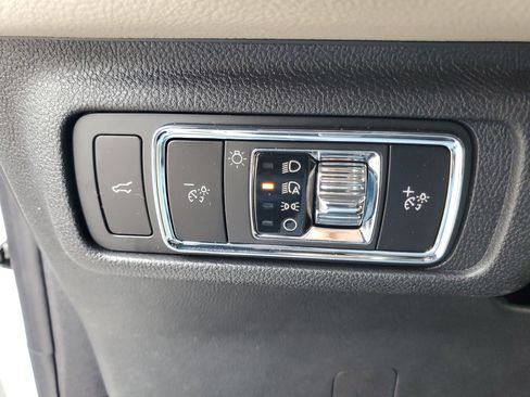 New 2026 Lincoln Corsair Premiere image 14