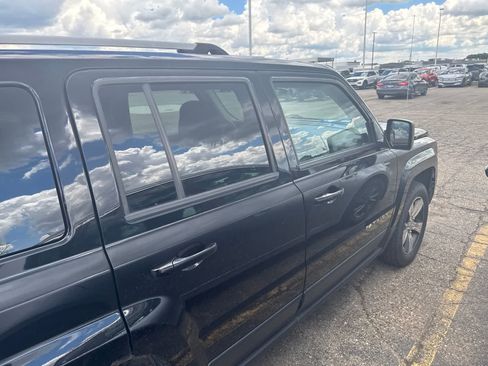 Used 2017 Jeep Patriot High Altitude AWD/4WD image 26