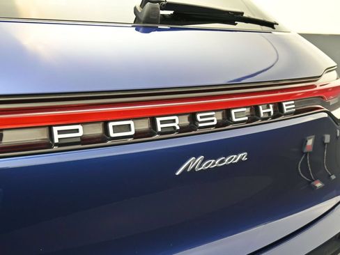 Certified 2023 Porsche Macan Turbo AWD/4WD image 14