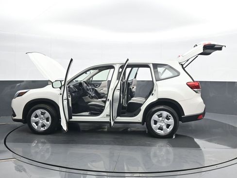 Used 2022 Subaru Forester image 28