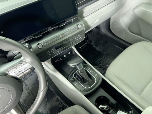 Used 2025 Hyundai Kona SEL image 23
