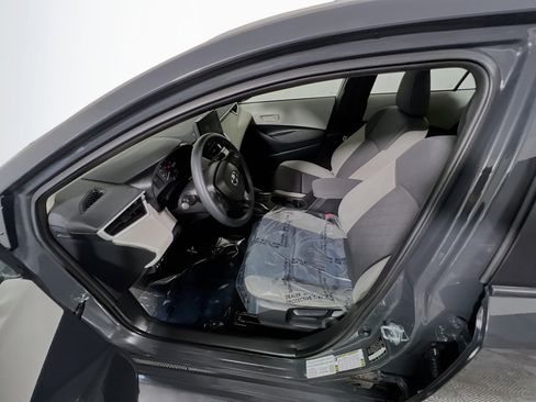 Used 2025 Toyota Corolla LE w/ LE Premium Package FWD image 15