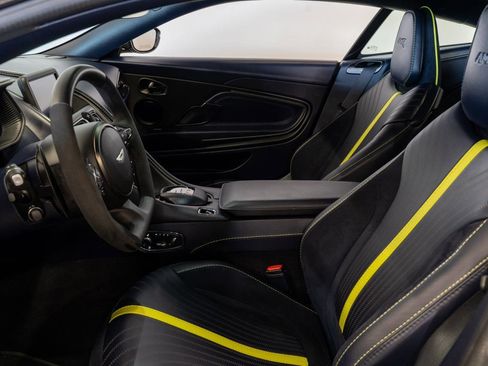 Used 2019 Aston Martin DB11 AMR image 3