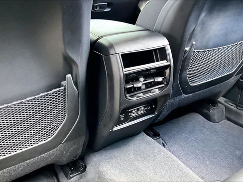 Used 2023 Jeep Grand Cherokee Limited w/ Luxury Tech Group II AWD/4WD image 34