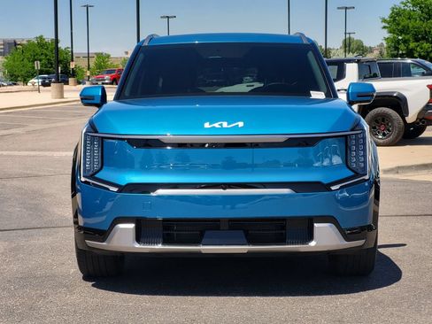 Used 2024 Kia EV9 Land AWD/4WD image 9