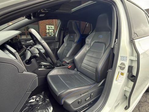 Used 2023 Volkswagen Golf R AWD/4WD image 31
