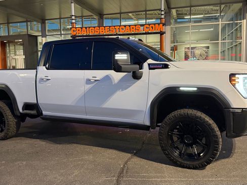 Used 2024 GMC Sierra 2500 AT4X image 6