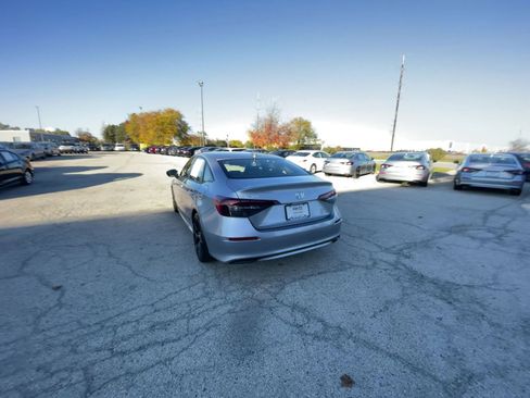 Used 2025 Honda Civic Sport image 16