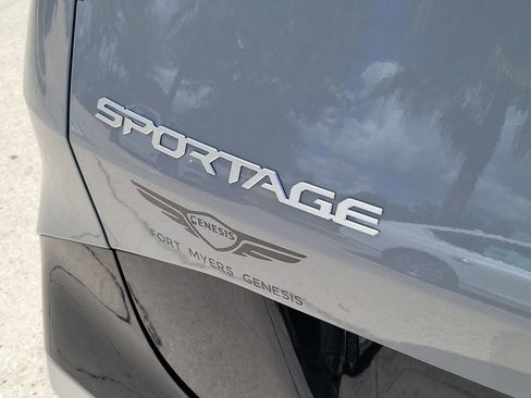 Used 2025 Kia Sportage SX FWD image 13