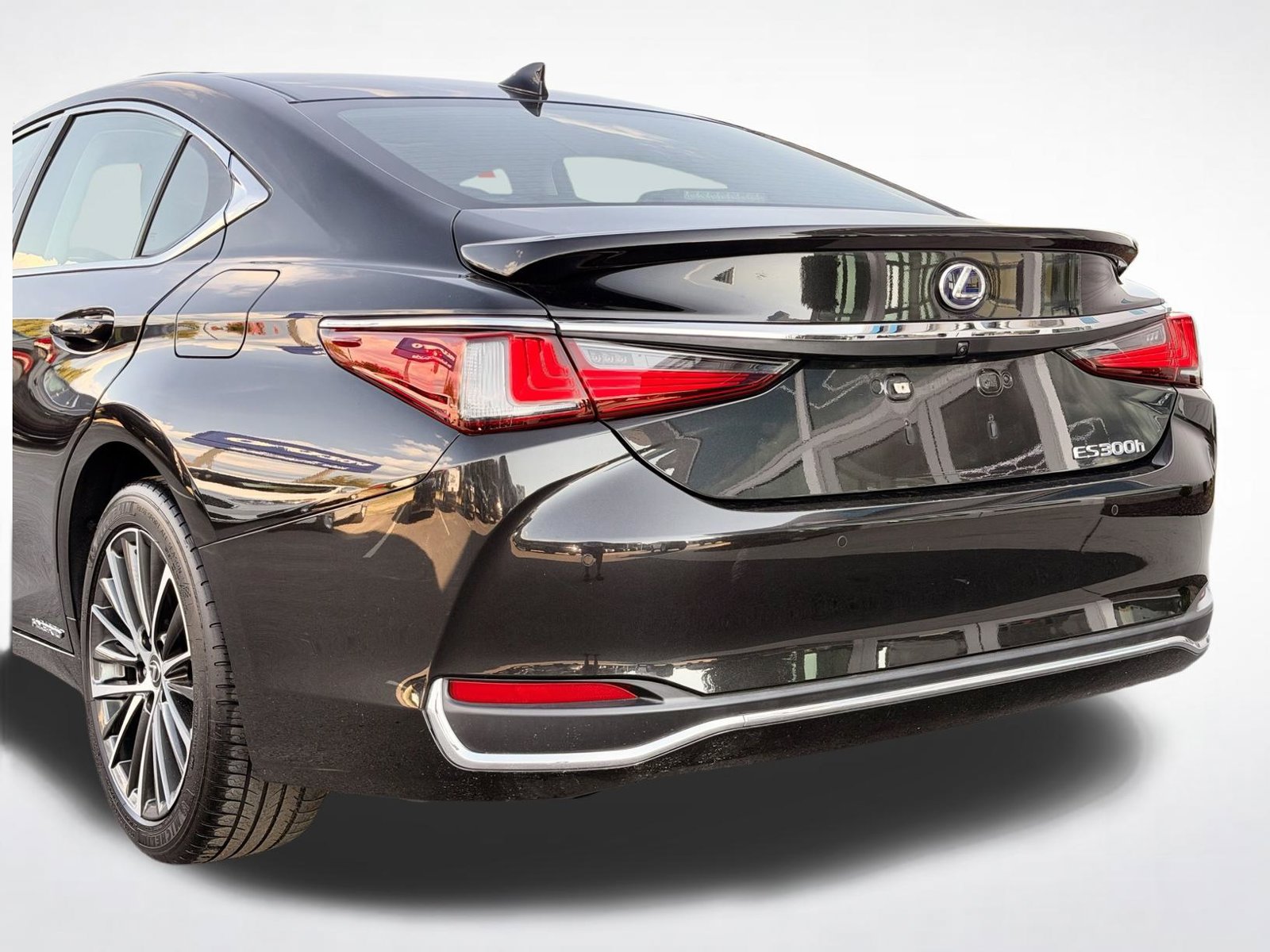 Used 2022 Lexus ES 300h w/ Premium Package FWD image 6