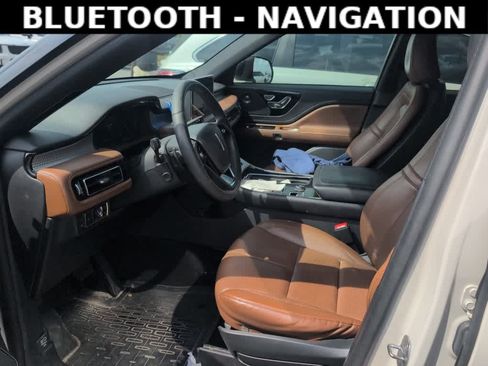 Used 2021 Lincoln Aviator Grand Touring w/ Class IV Trailer Tow Package AWD/4WD image 7