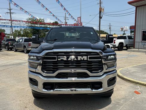 Used 2026 RAM 2500 Big Horn AWD/4WD image 2