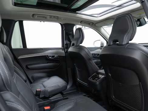 Certified 2023 Volvo XC90 B6 Ultimate w/ Protection Package Premier AWD/4WD image 23