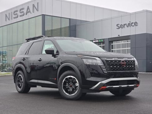 New 2026 Nissan Pathfinder Rock Creek w/ Rock Creek Premium Package AWD/4WD image 2