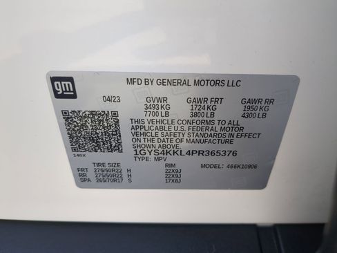 Certified 2023 Cadillac Escalade ESV Premium Luxury w/ LPO, Radiant Package AWD/4WD image 33