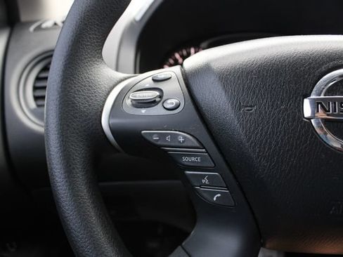 Used 2019 Nissan Pathfinder S AWD/4WD image 12