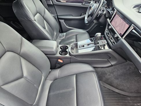 Used 2022 Porsche Macan AWD/4WD image 15