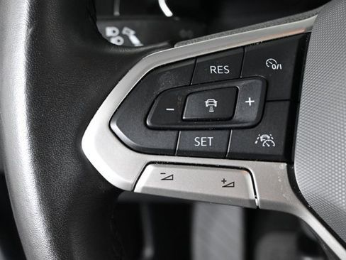 Certified 2023 Volkswagen Jetta SE w/ Panoramic Sunroof Package image 21