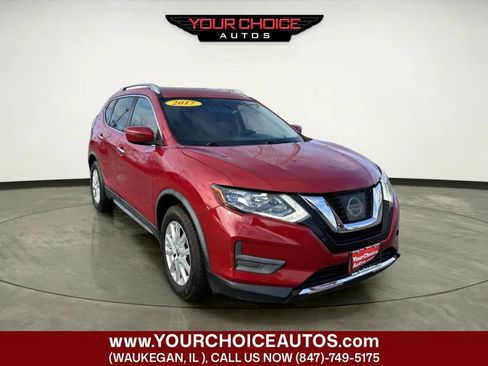 Used 2017 Nissan Rogue SV image 7